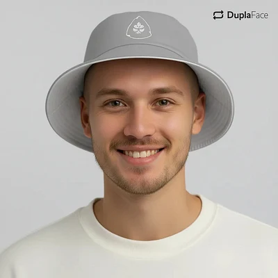 Bucket Hat Cinza e Branco